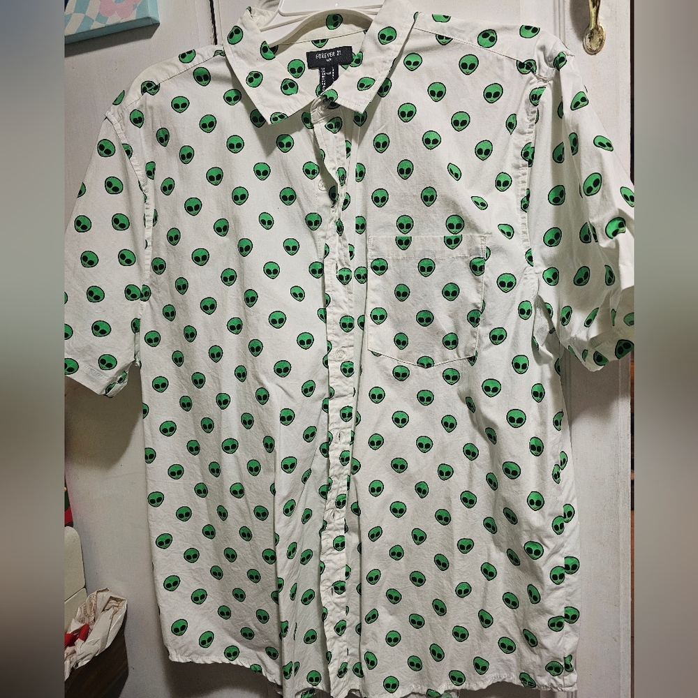 Forever 21 White Shirt with Green Alien Print